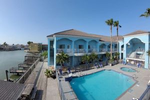Alojamiento - Casa Bella Hotel and Suites