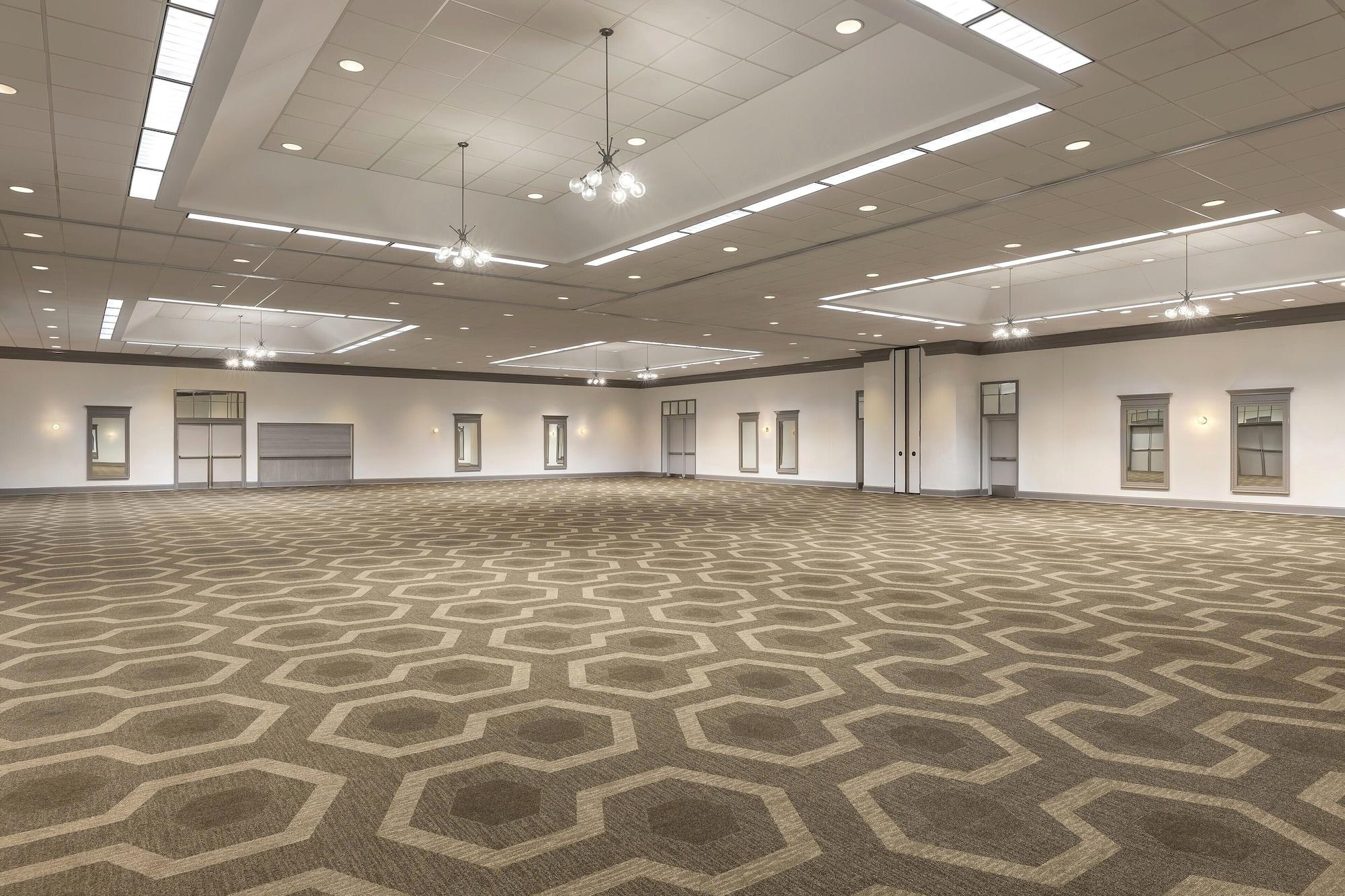 Sala de Reuniones Four Points by Sheraton Milwaukee Airport