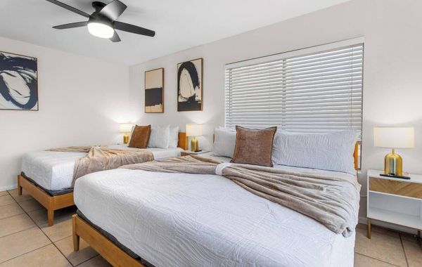 6BR Powerhouse: Heated Pool, Game Room & More! - Hoteles solo adultos en Las Vegas, Nevada