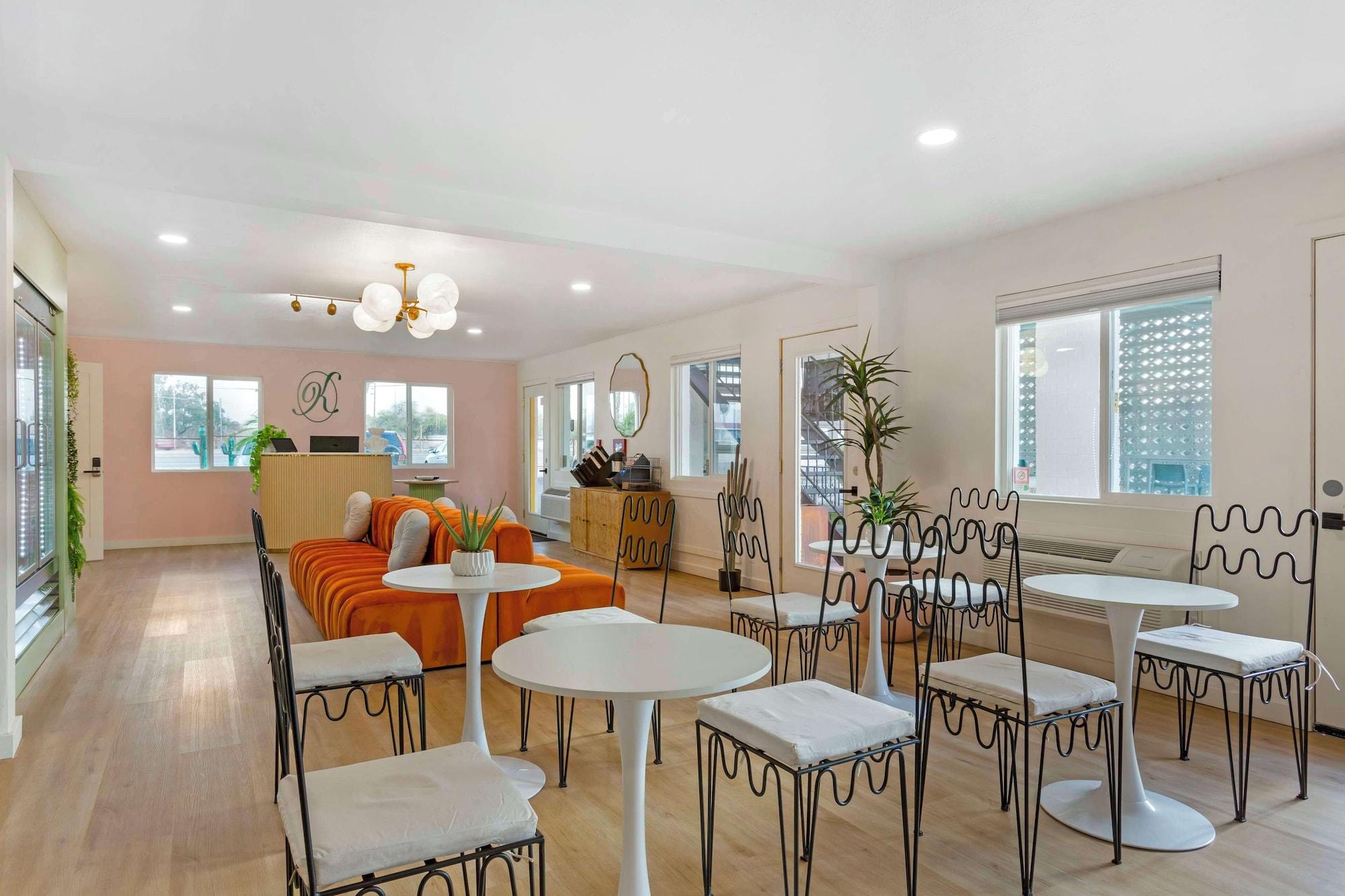 Restaurant The Kennedy Tucson, SureStay Collection by Best Western