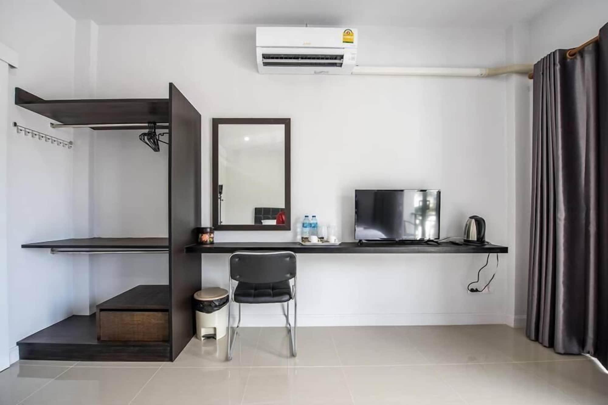 Comodidades del Alojamiento Mr. T Kamala Room