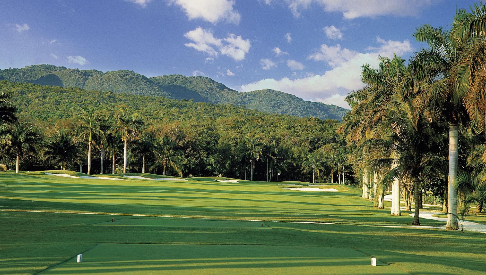 Campo de Golf Rose Hall Villas By Half Moon