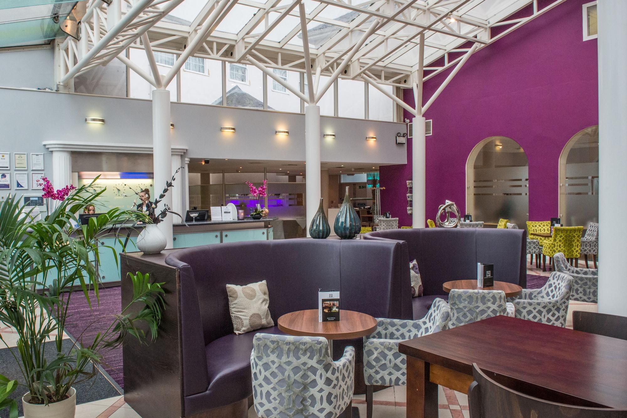 Vista Lobby Manor of Groves Hotel, Golf & Health Club