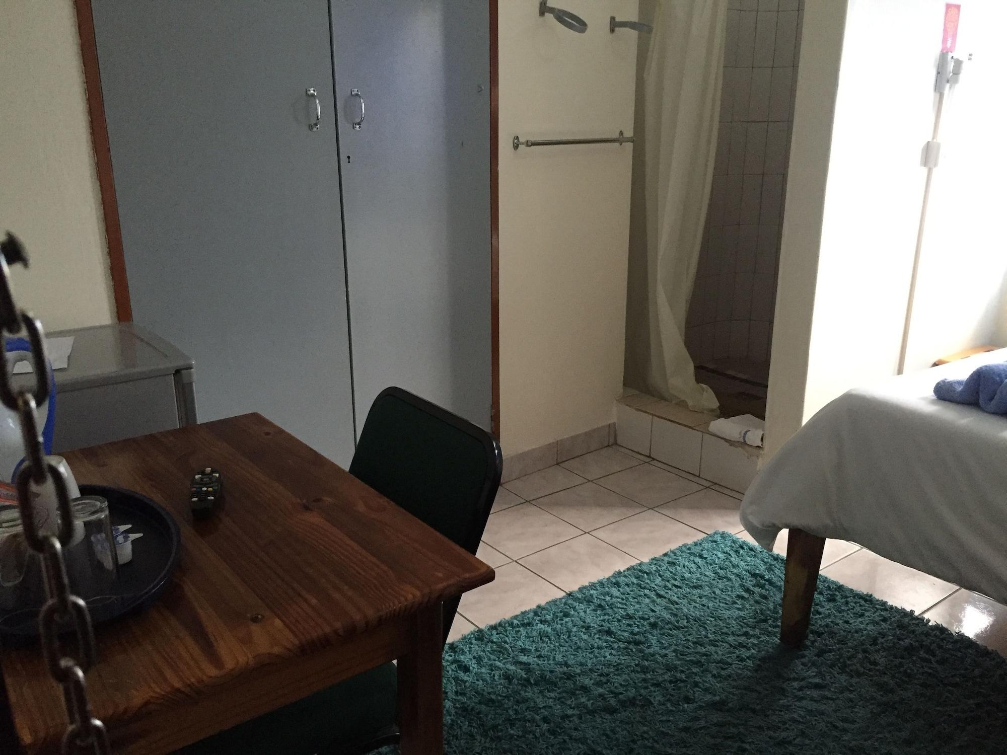 Equipamiento de Habitación Liya Guest Lodge