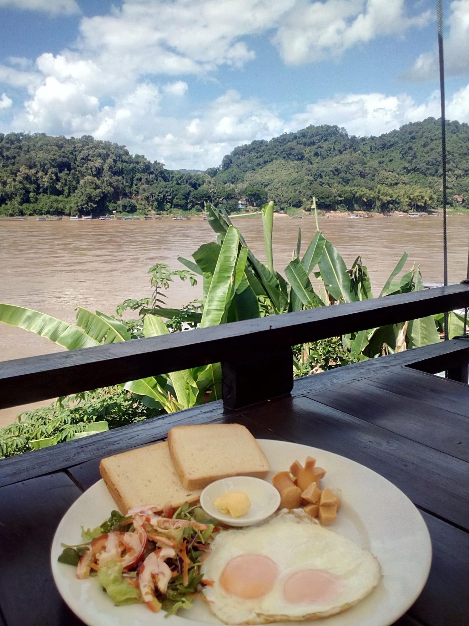 Restaurant Sokmisay Hotel・GuestHouse