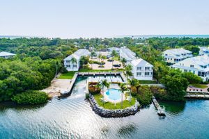 Alojamiento - Islander Bayside Villas and Boatslips