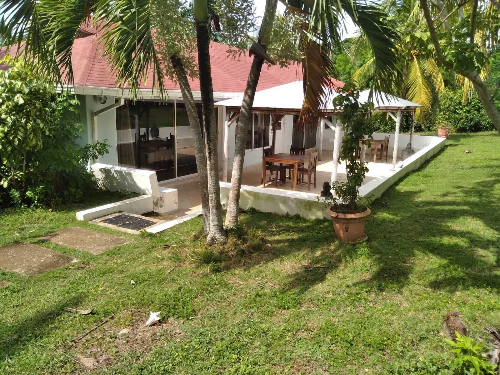 Vista Exterior Playa Tranquilo B&B