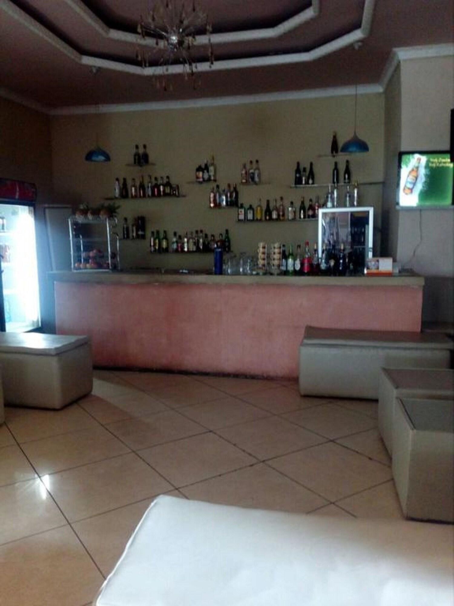 Bar/Salón Starscape Hotel