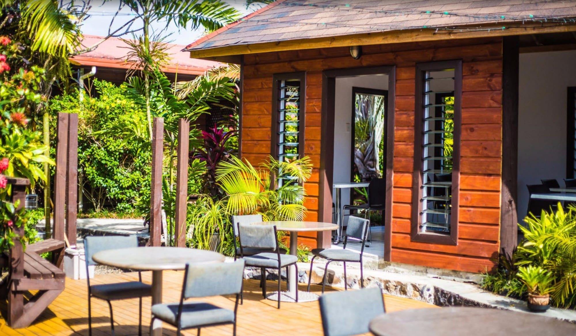 Restaurant Eden's Edge Hotel