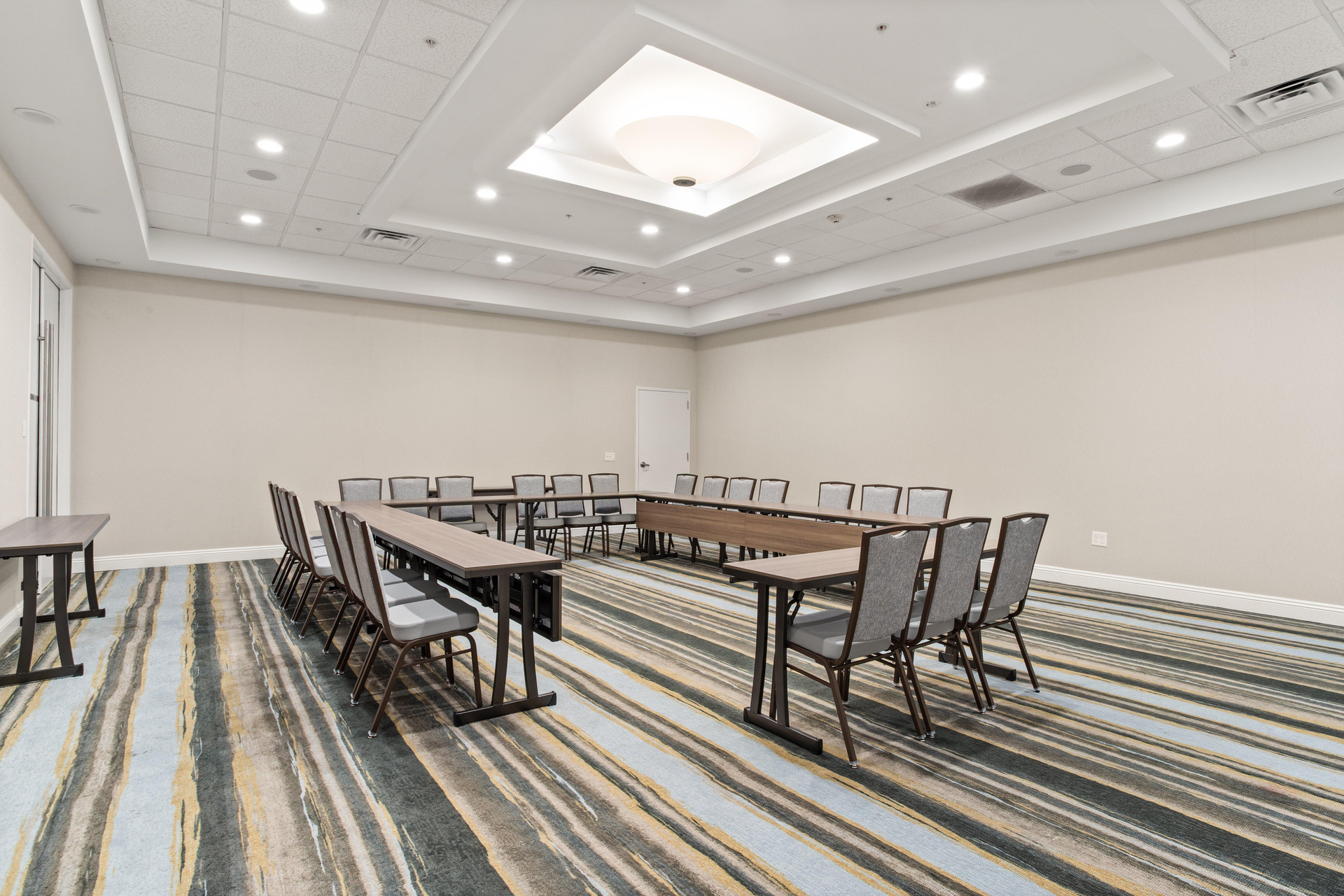 Sala de Reuniones Holiday Inn Baton Rouge College Drive I-10 by IHG