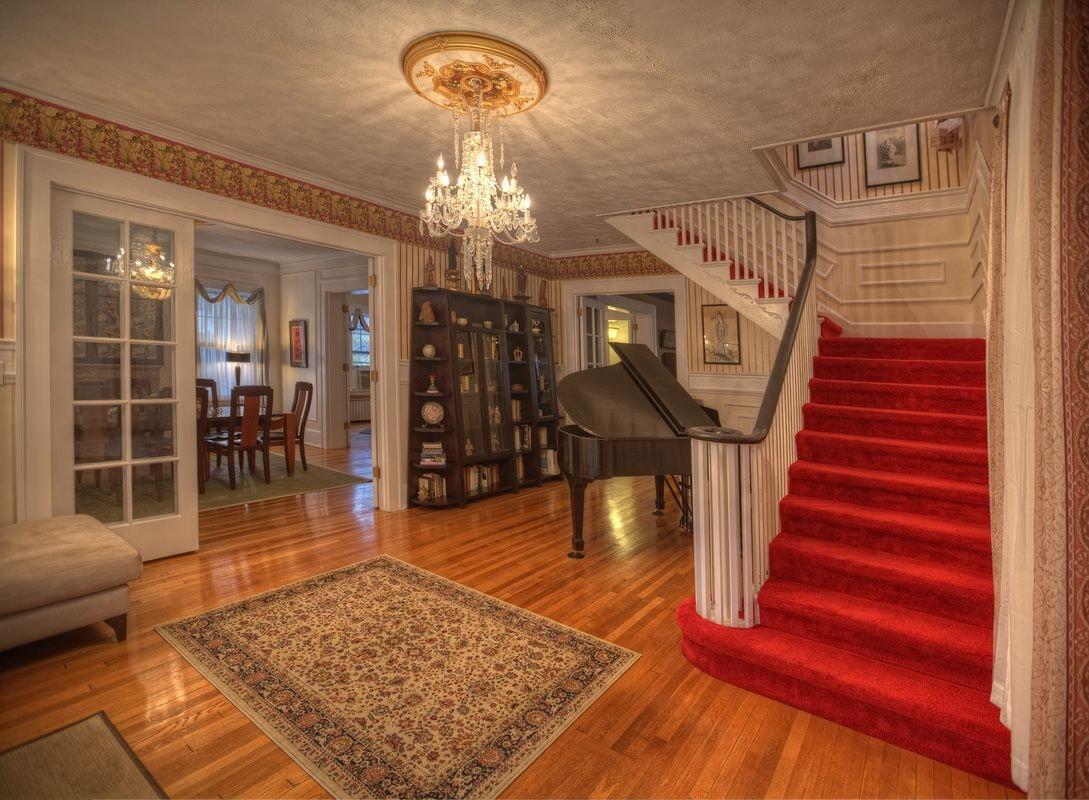 Varios Bluefield Inn