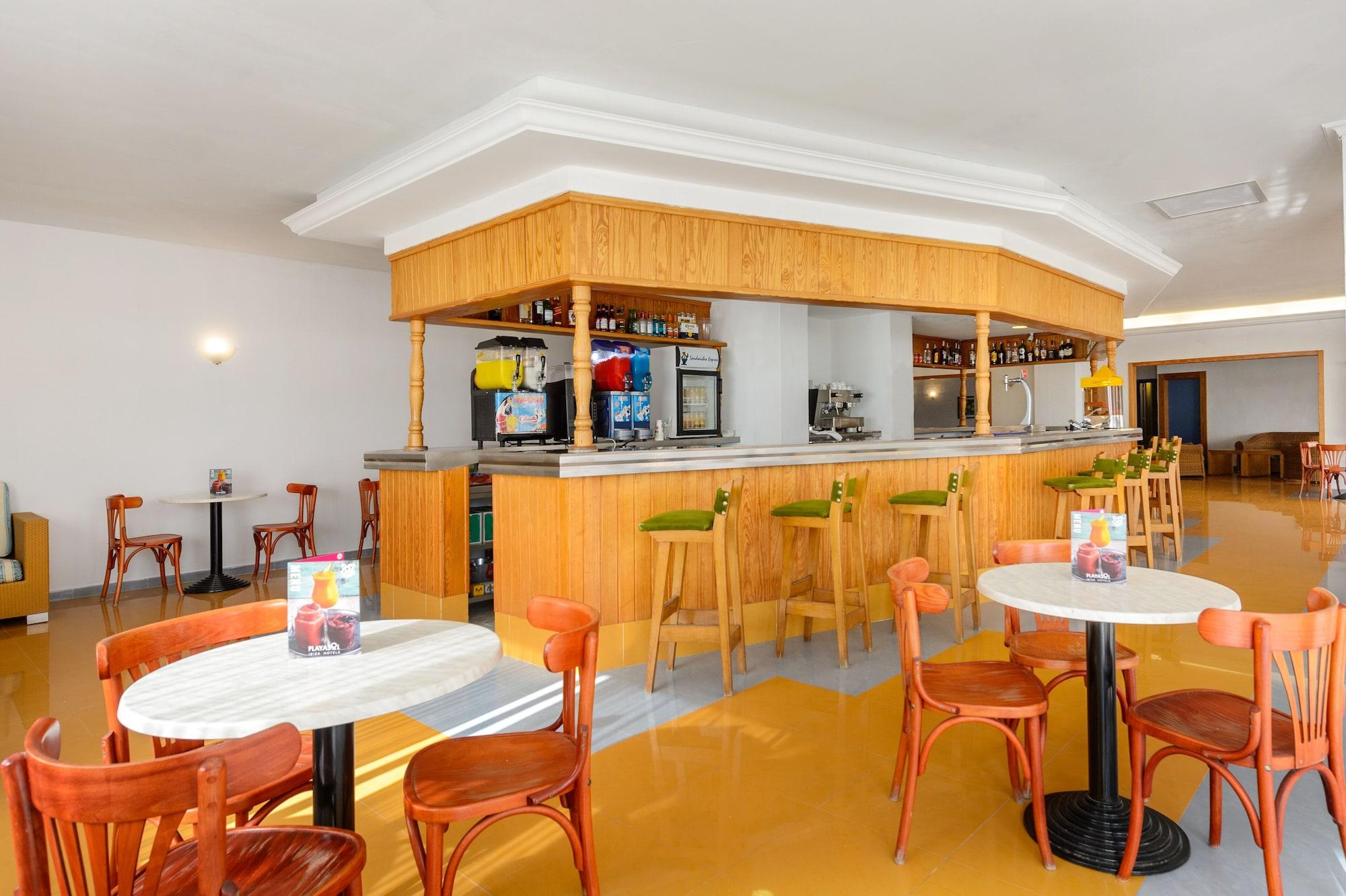 Bar/Salón Aparthotel Vibra Monterrey