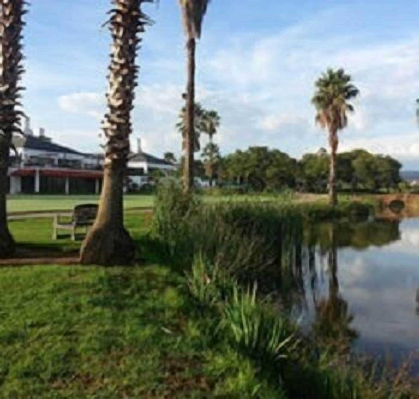 Campo de Golf Casa Flora Guesthouse