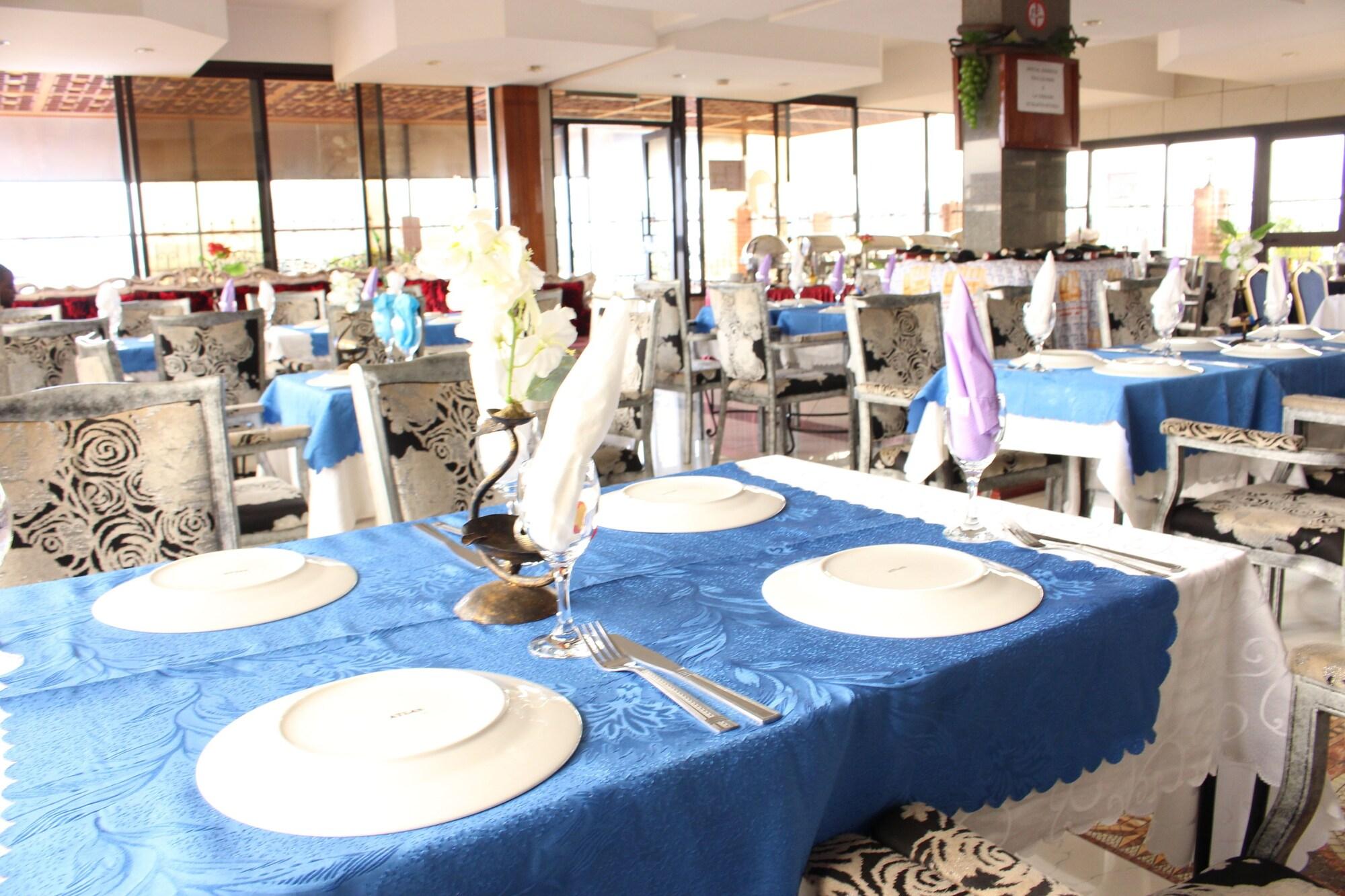 Restaurant Tou'Ngou Hotel