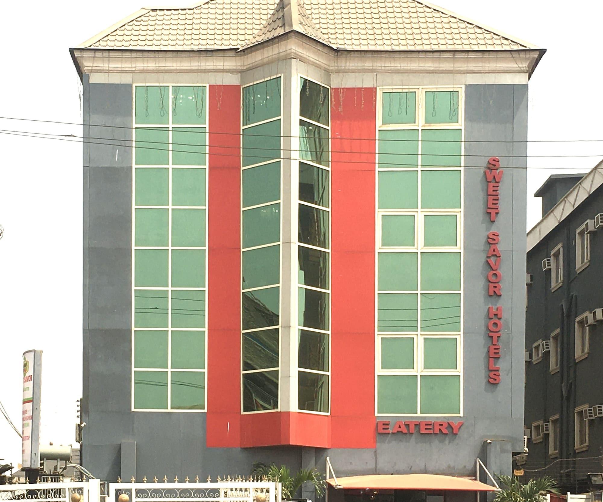 Vista Exterior Sweet Savor Hotels & Suites