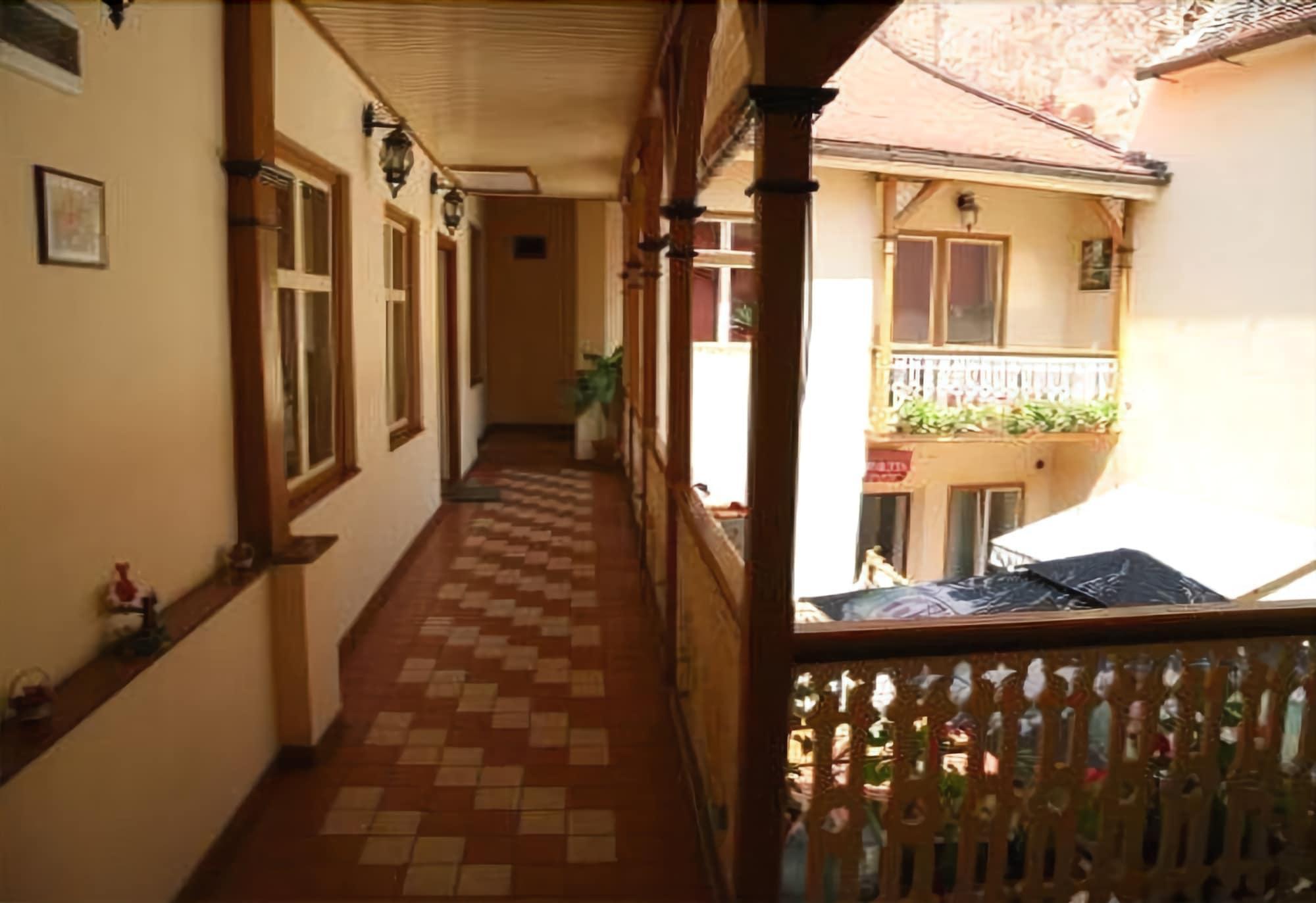 Vista Lobby Casa Frieda
