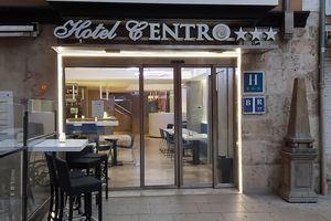 Alojamiento - Hotel Centro Los Braseros