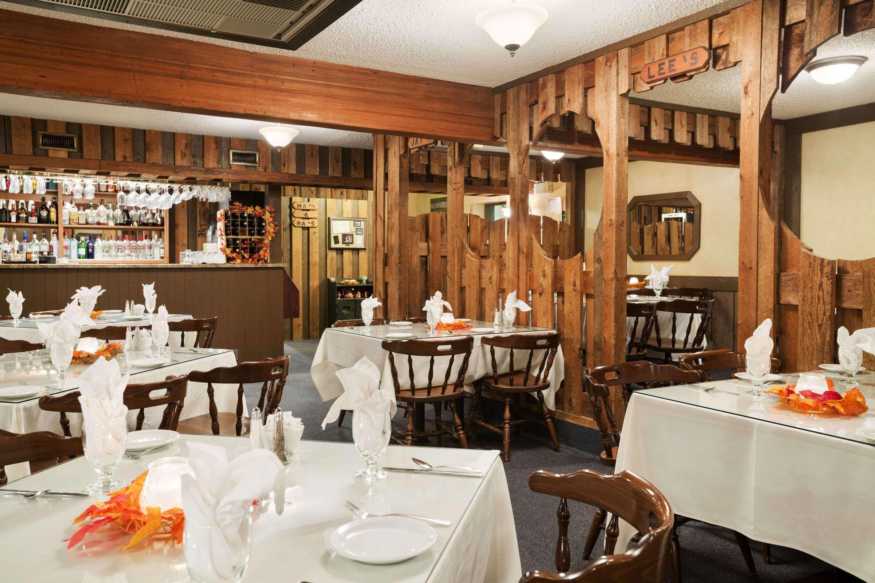 Restaurant Days Inn by Wyndham Estevan