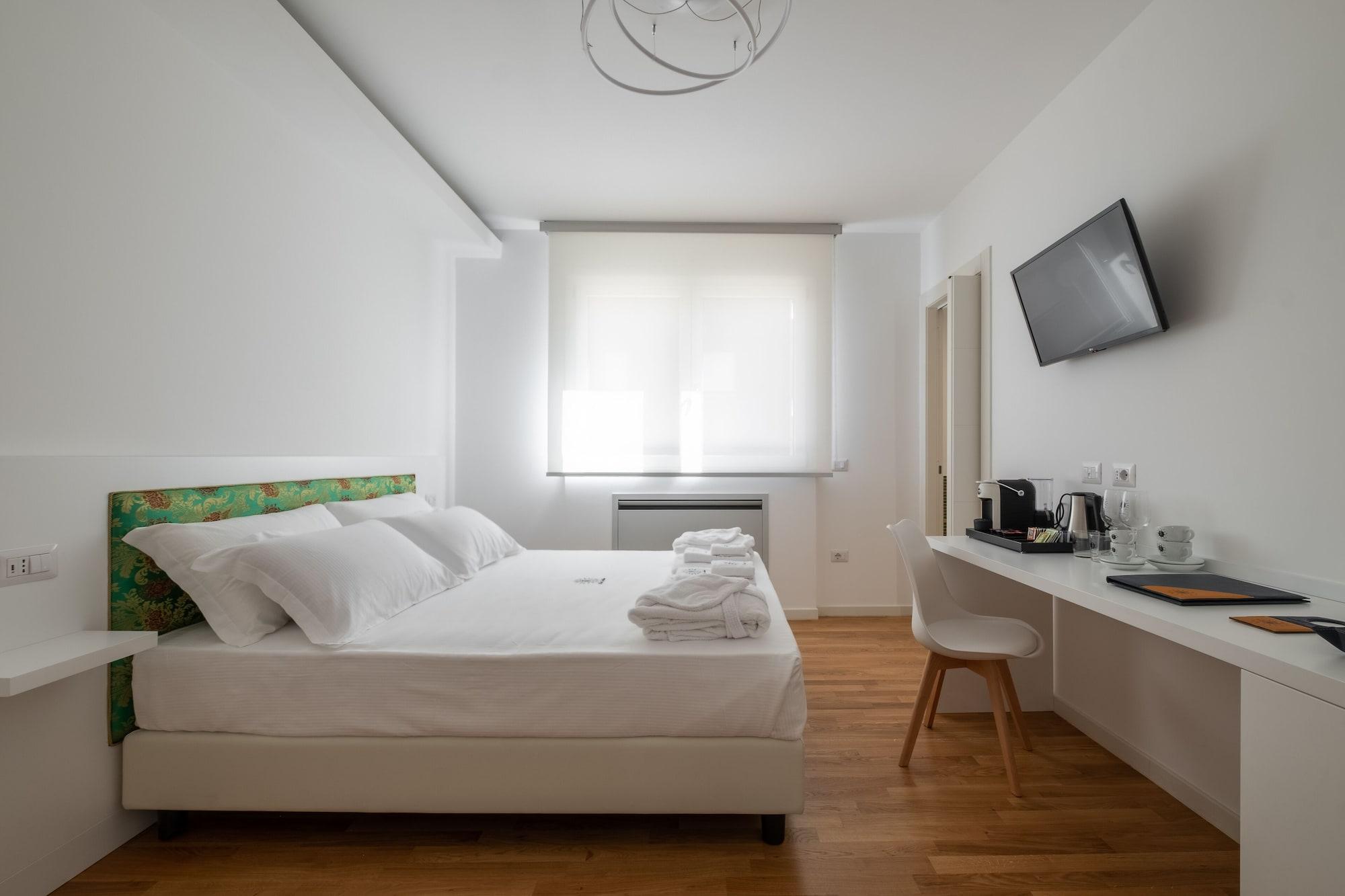 Varios Helios Guesthouse
