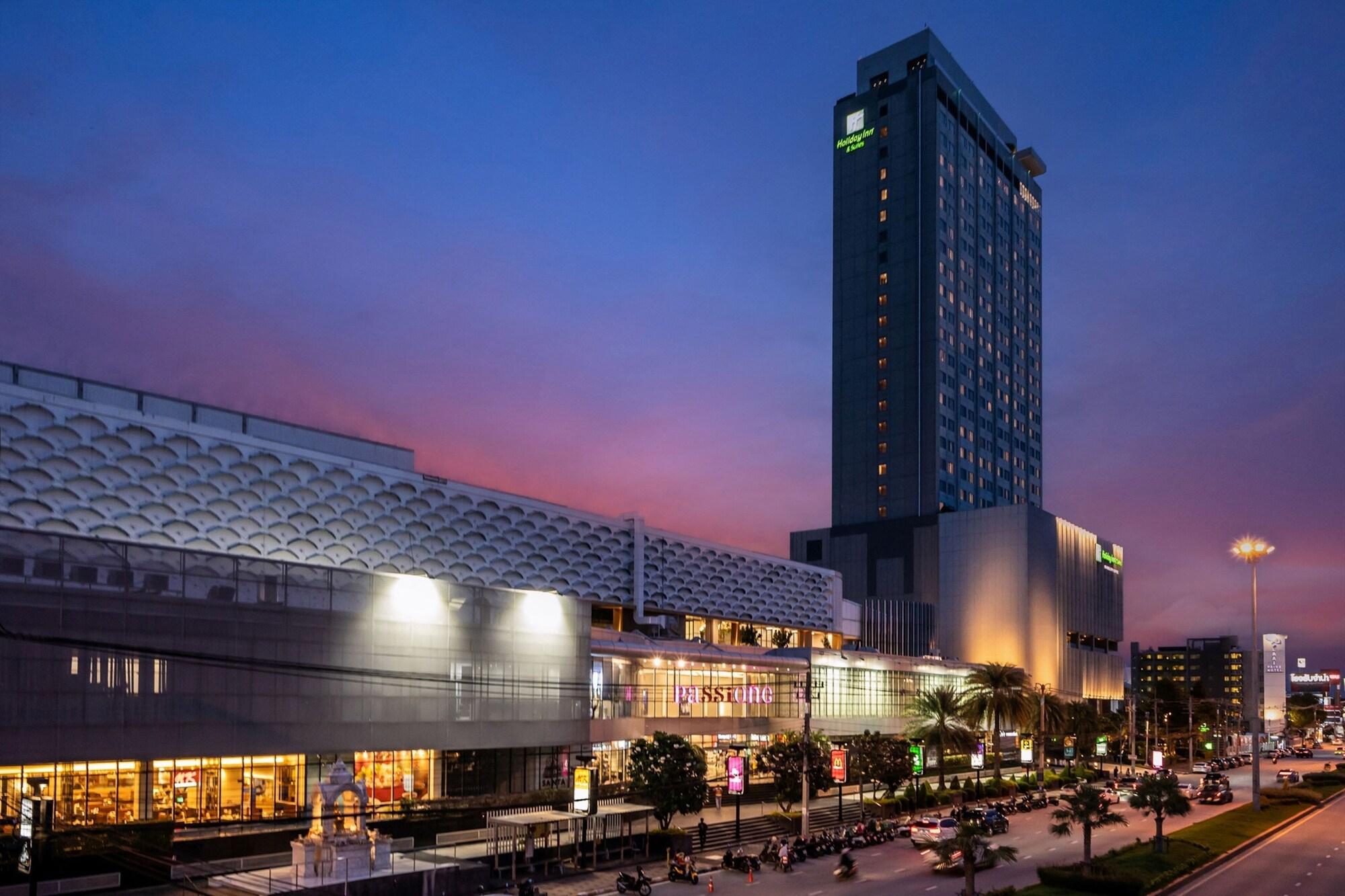 Vista Exterior Holiday Inn & Suites Rayong City Centre by IHG