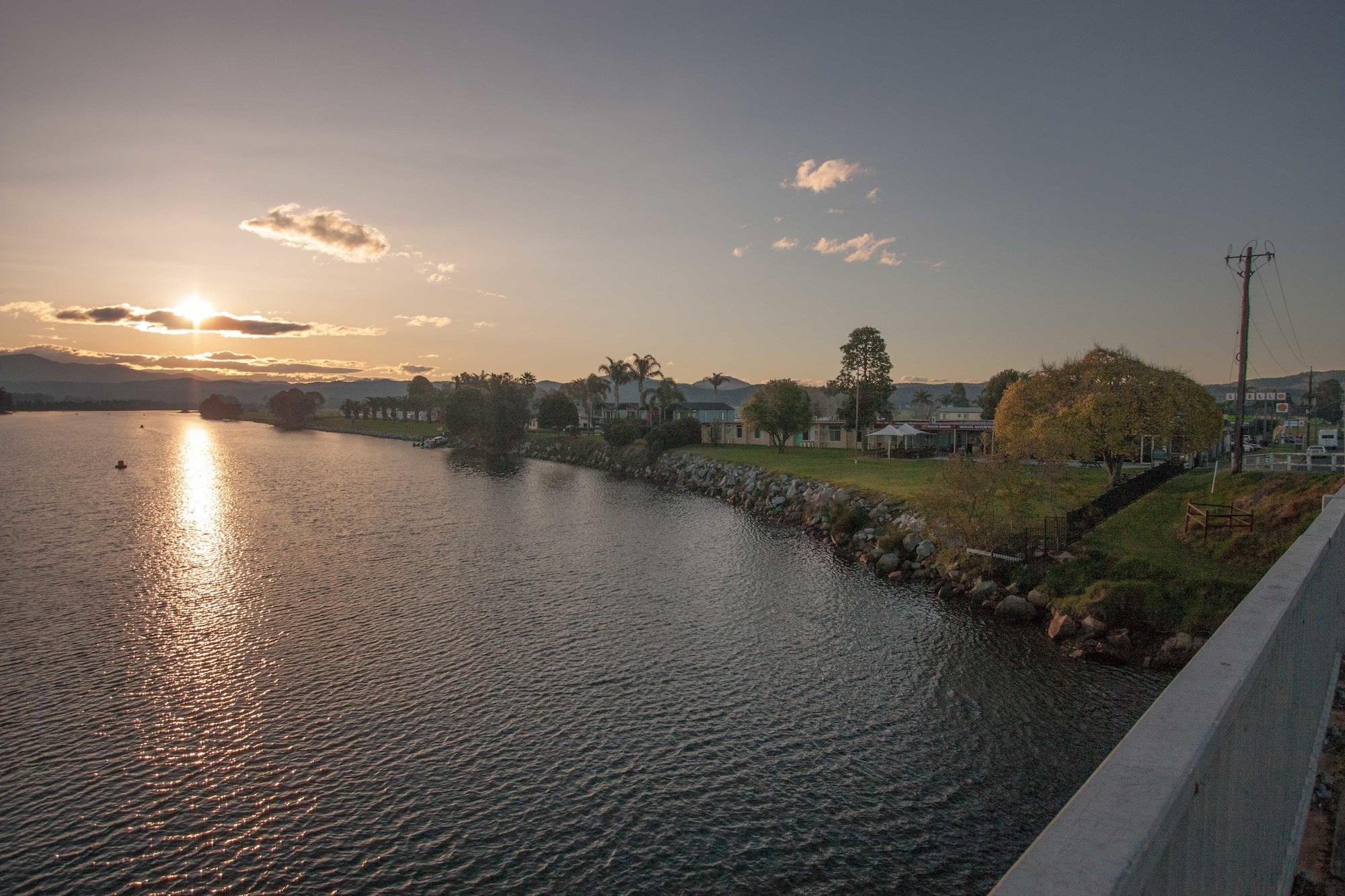 Vista Exterior Moruya Waterfront Hotel Motel