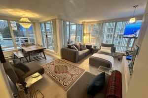 Renta temporal - Penthouse with 3 decks w/ water views on Beach /Seawall