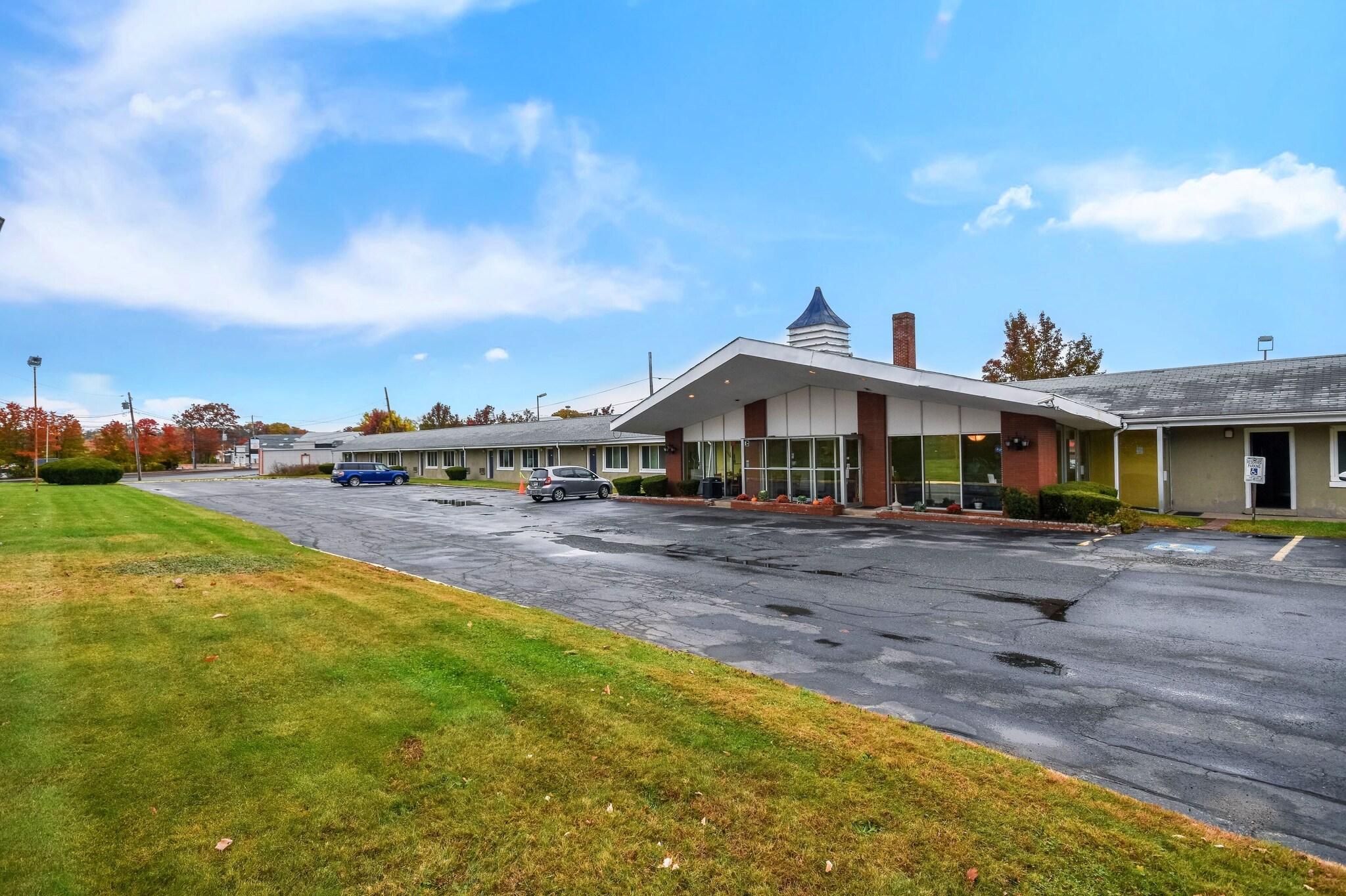 Vista Exterior Monticello
