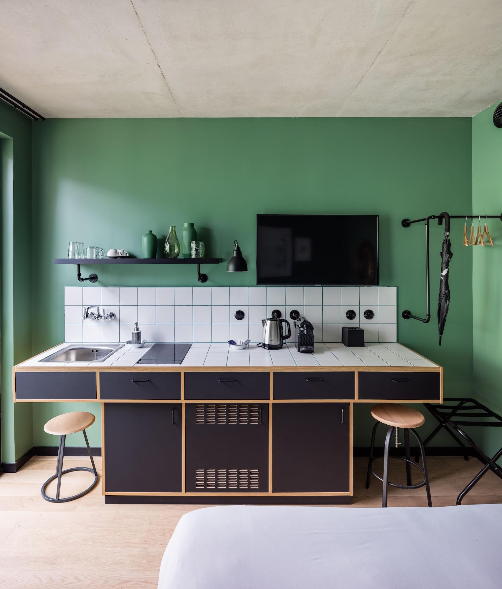 Equipamiento de Habitación Deskopolitan House