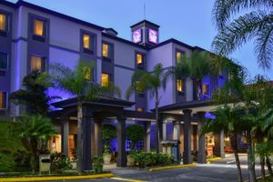 Alojamiento - Sleep Inn Hotel Paseo Las Damas