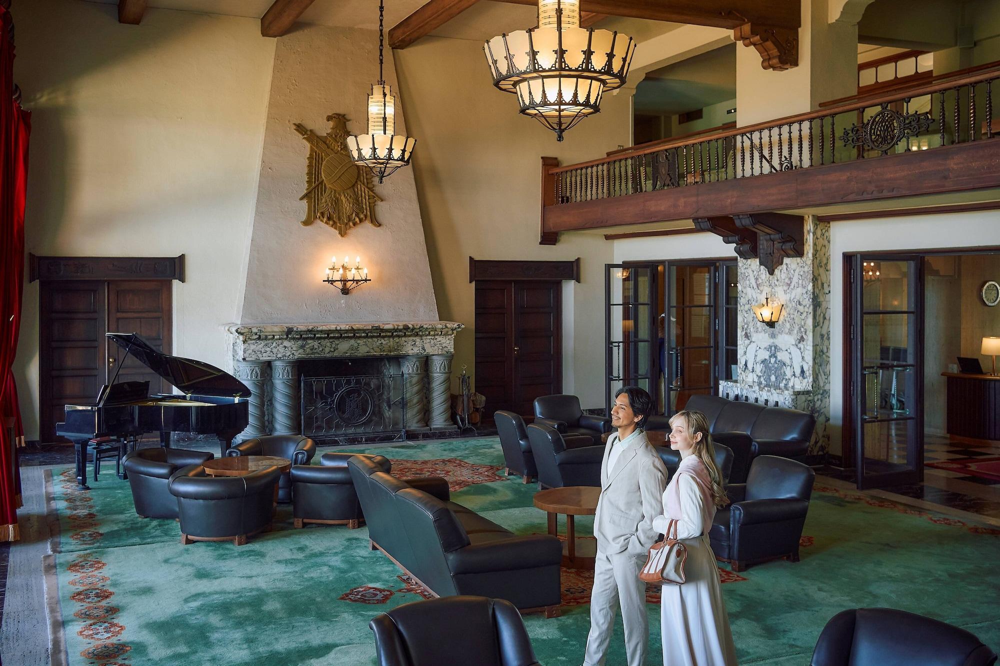 Vista Lobby Kawana Hotel