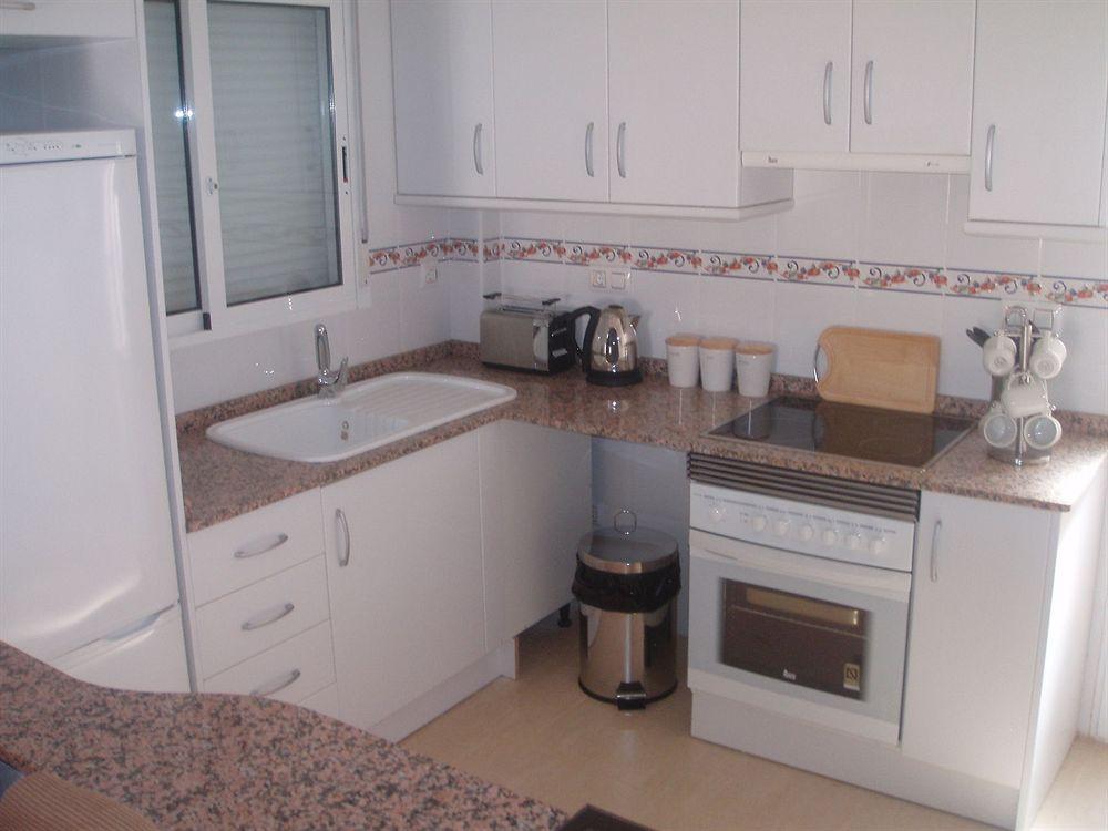Equipamiento de Habitación Sucina