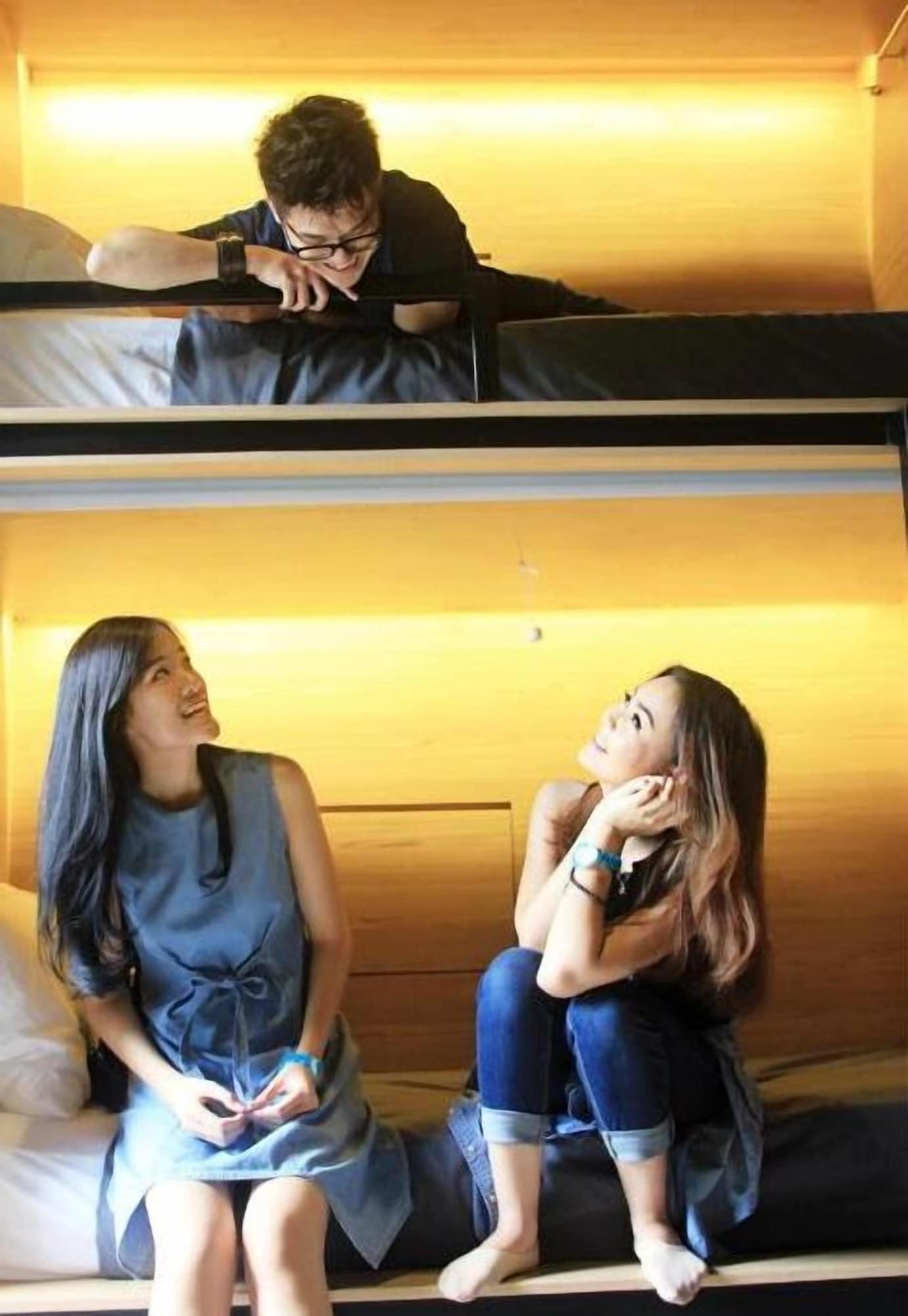 Gimnasio Livinn Hostel City Center Surabaya