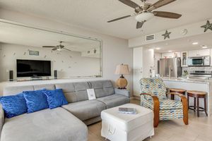 Alquiler Vacacional - Pool Access: Beachfront Condo in Cape Canaveral!