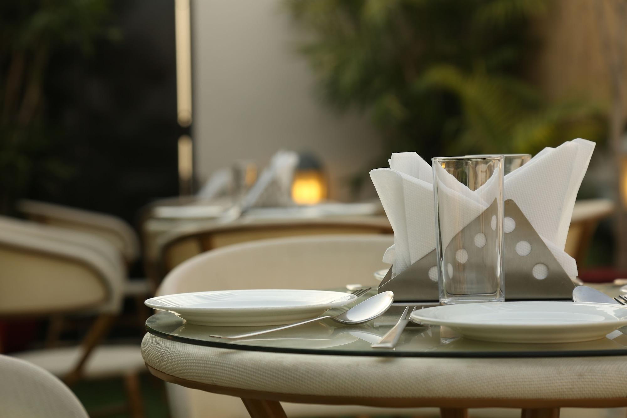 Spa Hotel Krishna Plaza