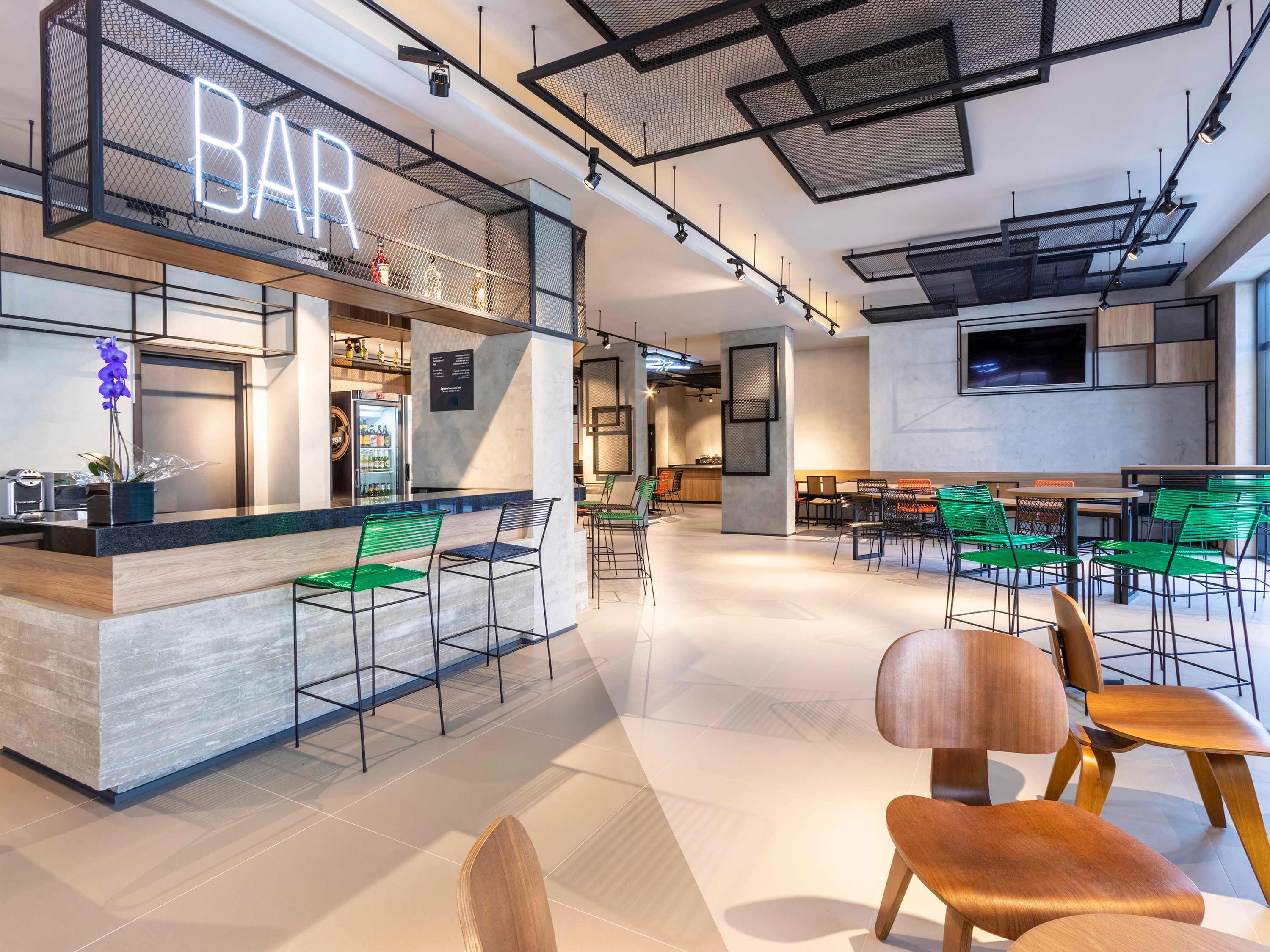 Bar/Salón Ibis Ponta Grossa