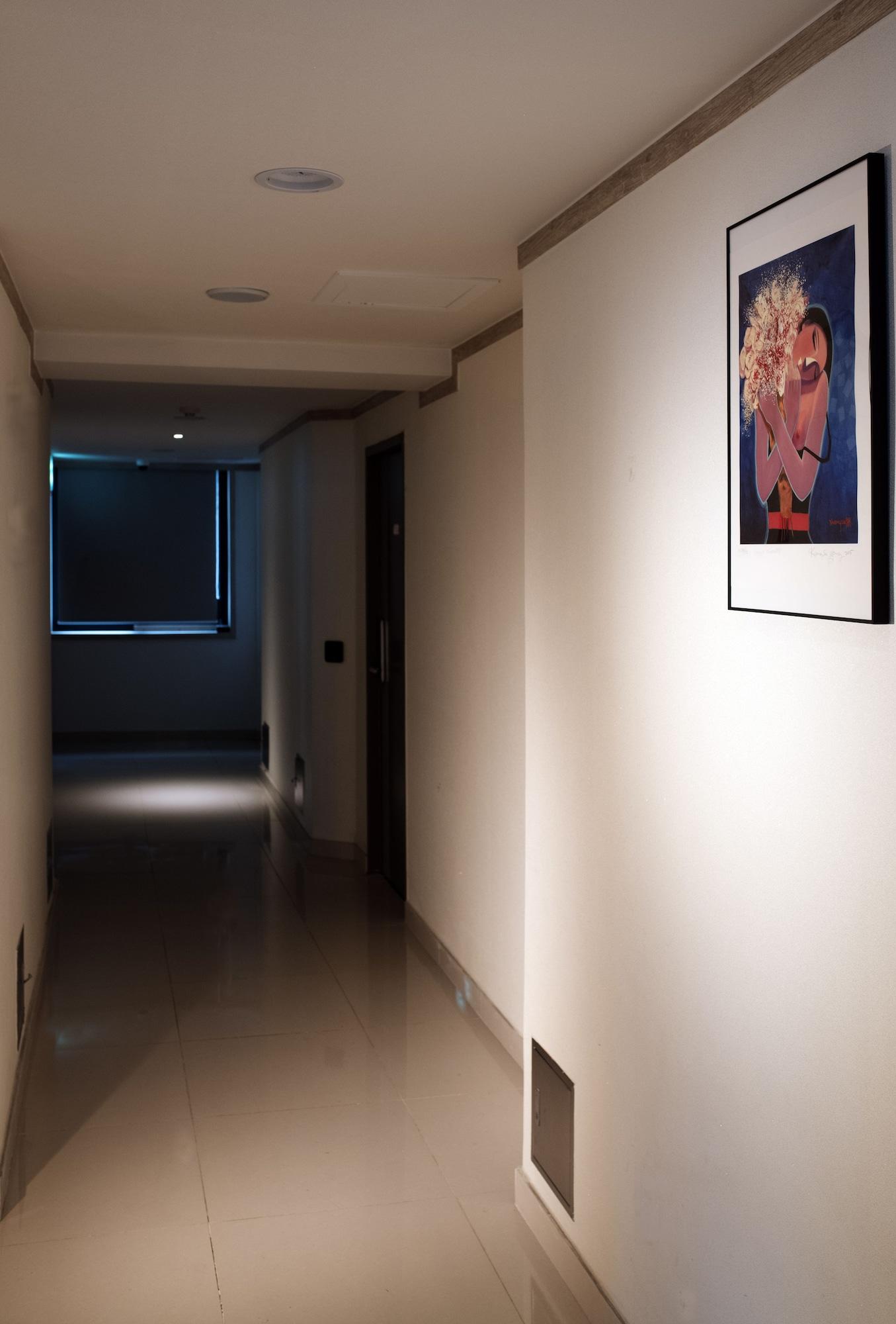 Varios Lavita Hotel