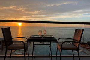 Alquiler Vacacional - Amazing Poolside Paradise! Super-fast internet!