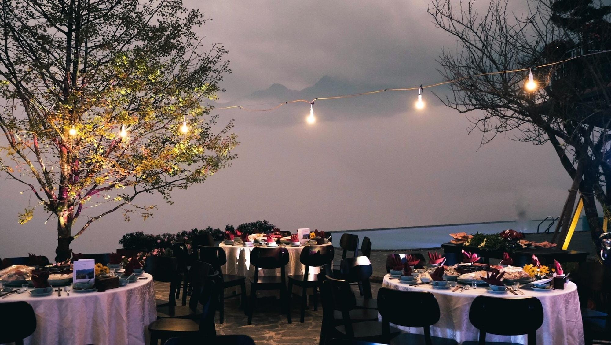 Restaurant The Mong Village Resort & Spa