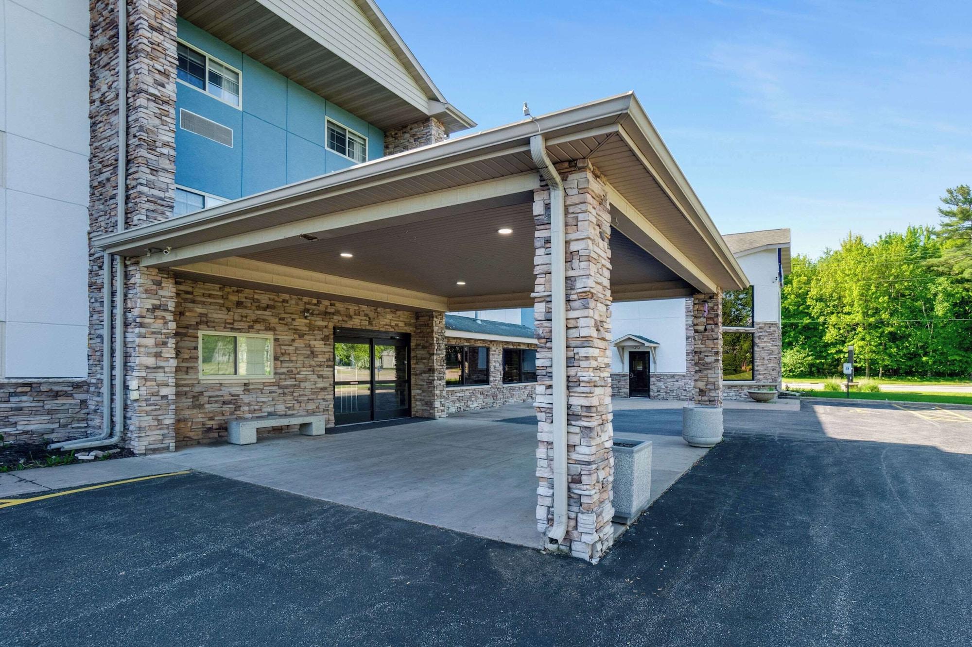 Varios Comfort Inn & Suites Weston - Wausau