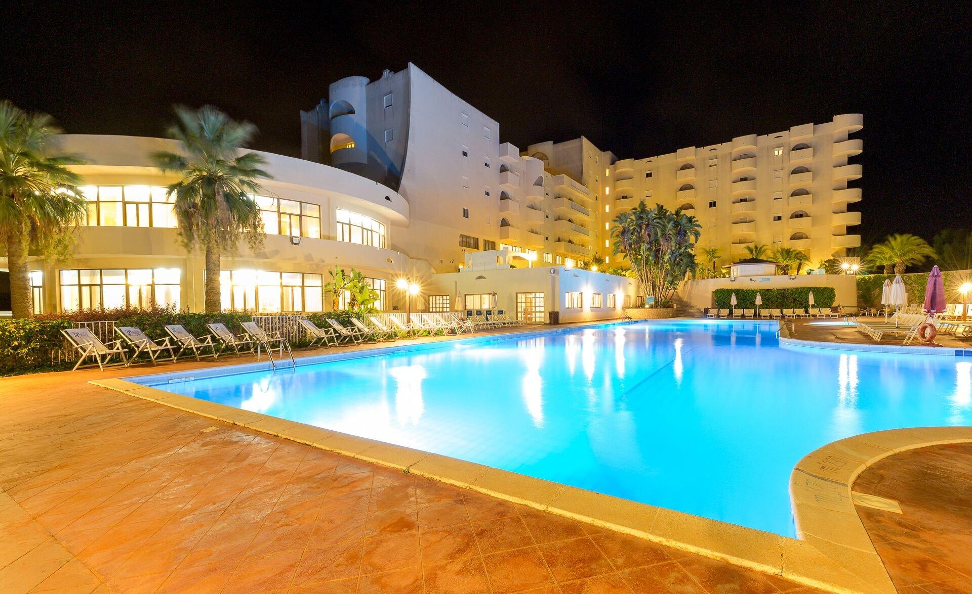 Vista Exterior Paradise Beach Resort