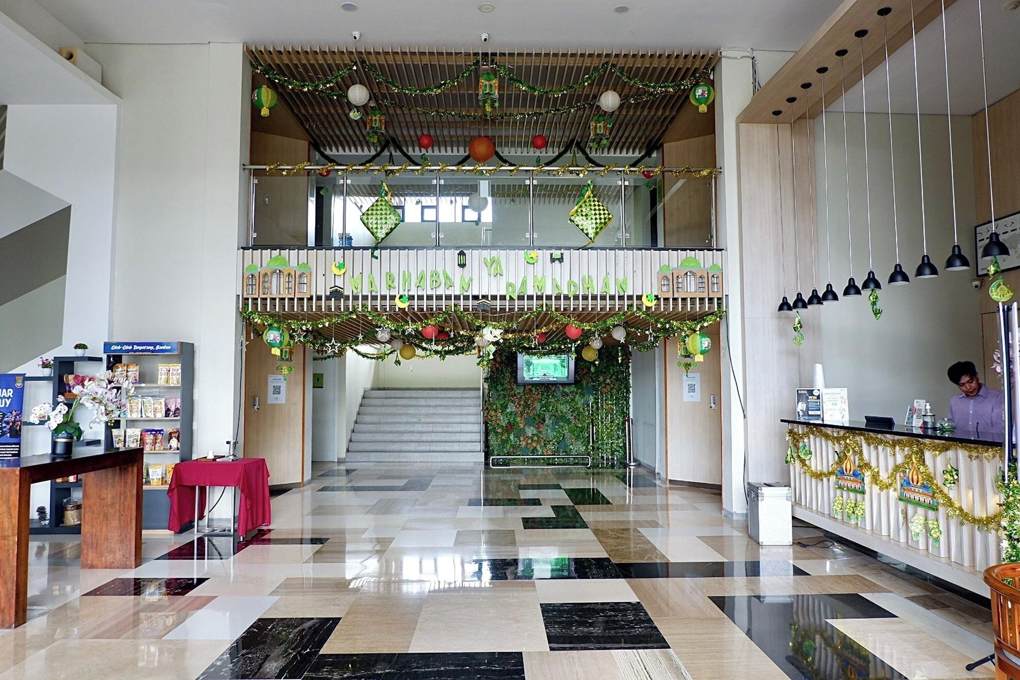 Vista Lobby Lemo Hotel Serpong