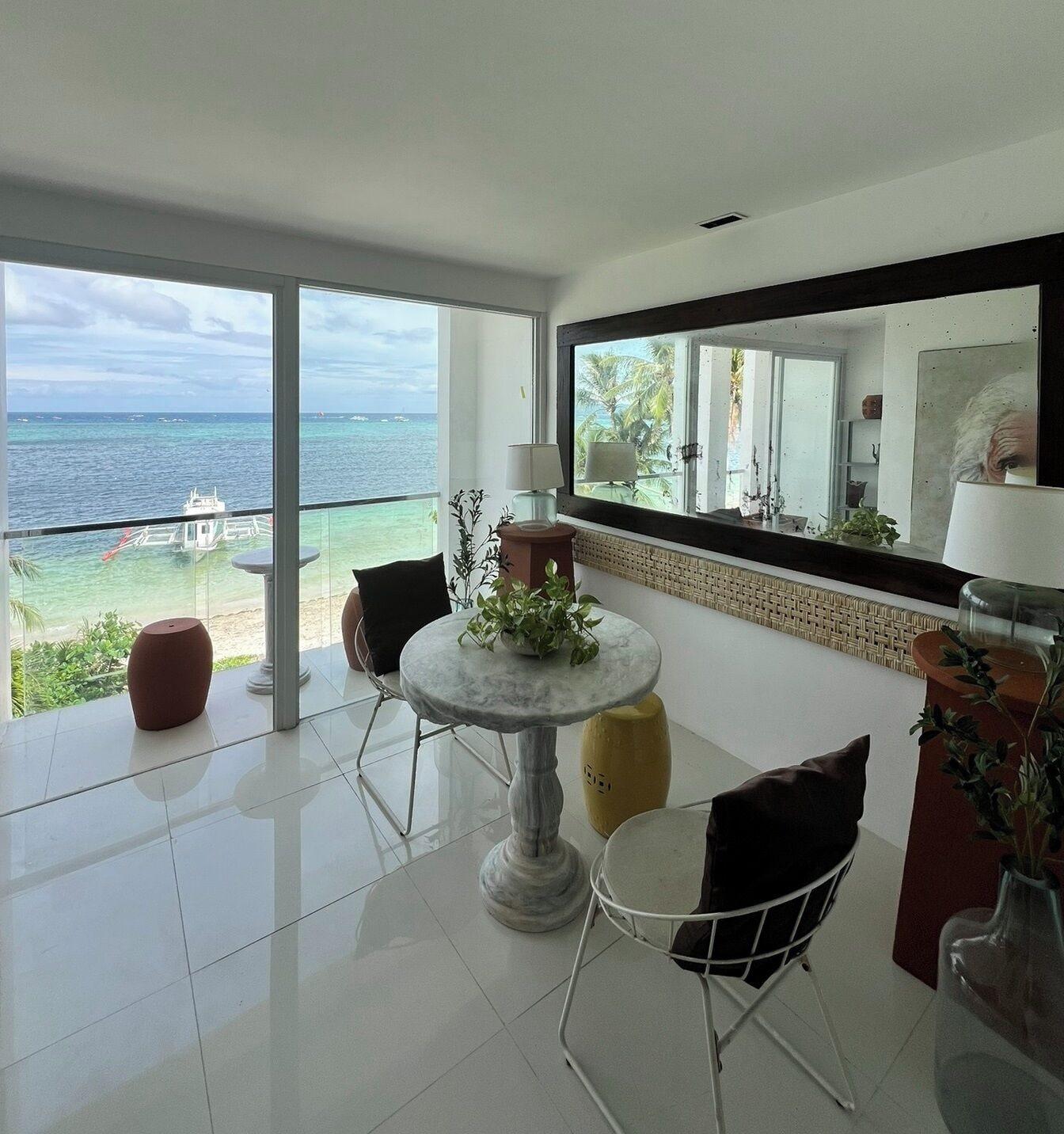 Bar/Salón Palassa Private Residences