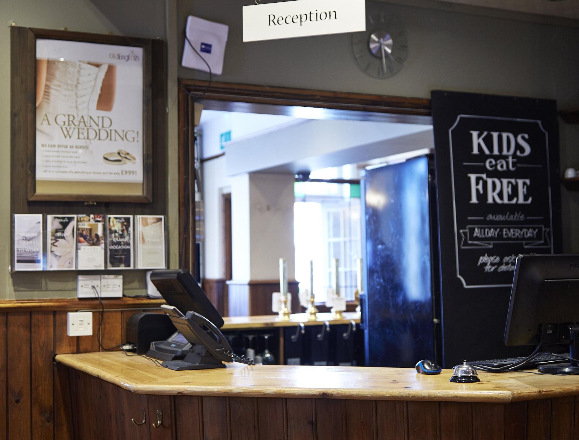 Vista Lobby The White Hart by Green King Inns