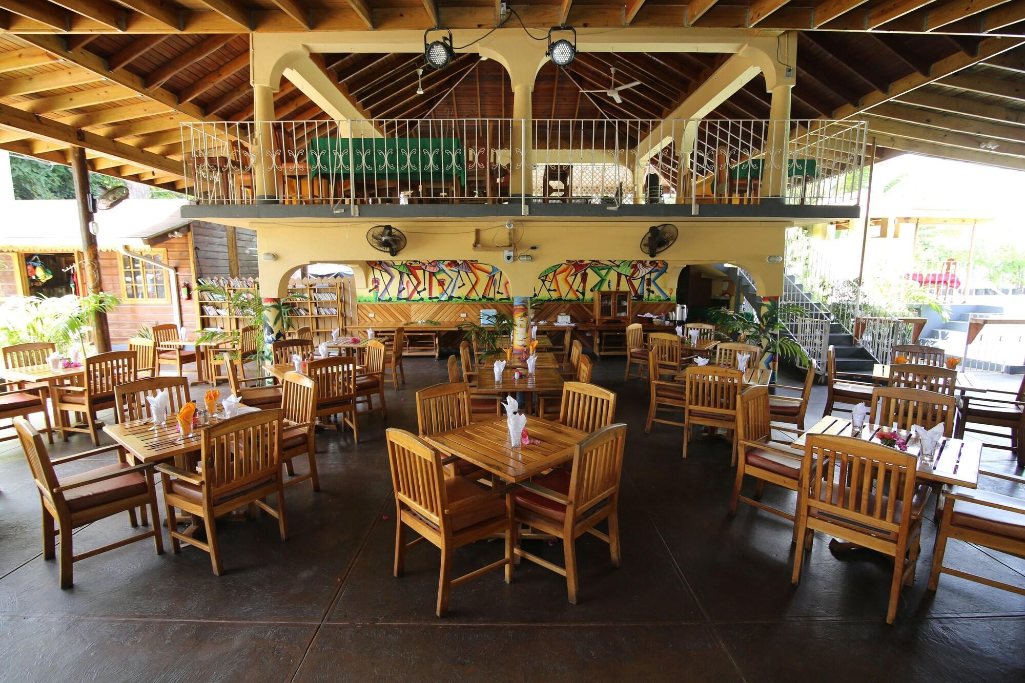 Vista Exterior Seastar Inn