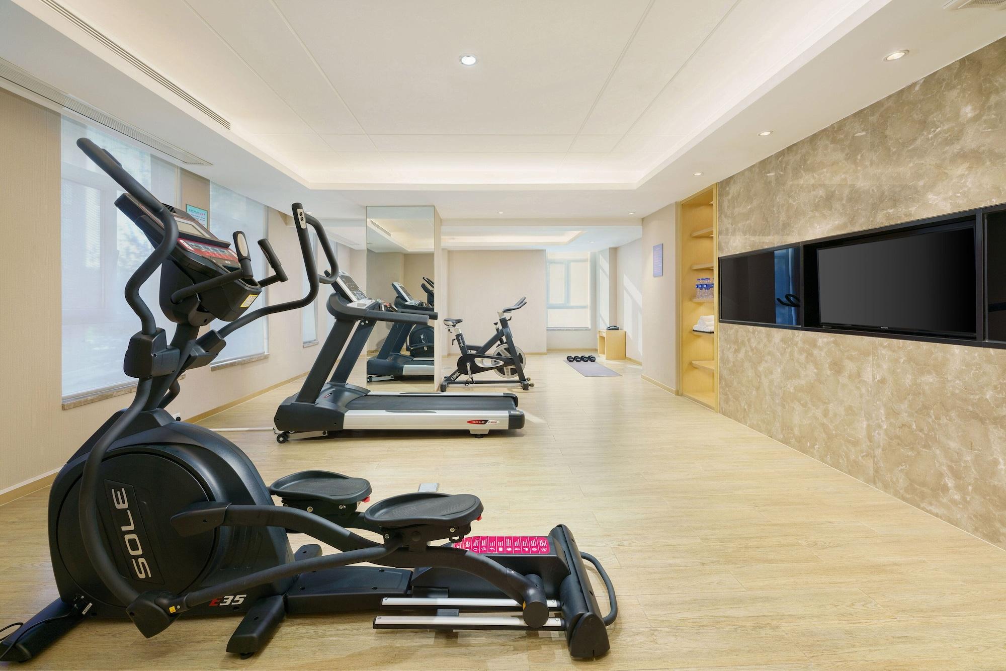 Gimnasio Holiday Inn Express Shenyang Tawan by IHG