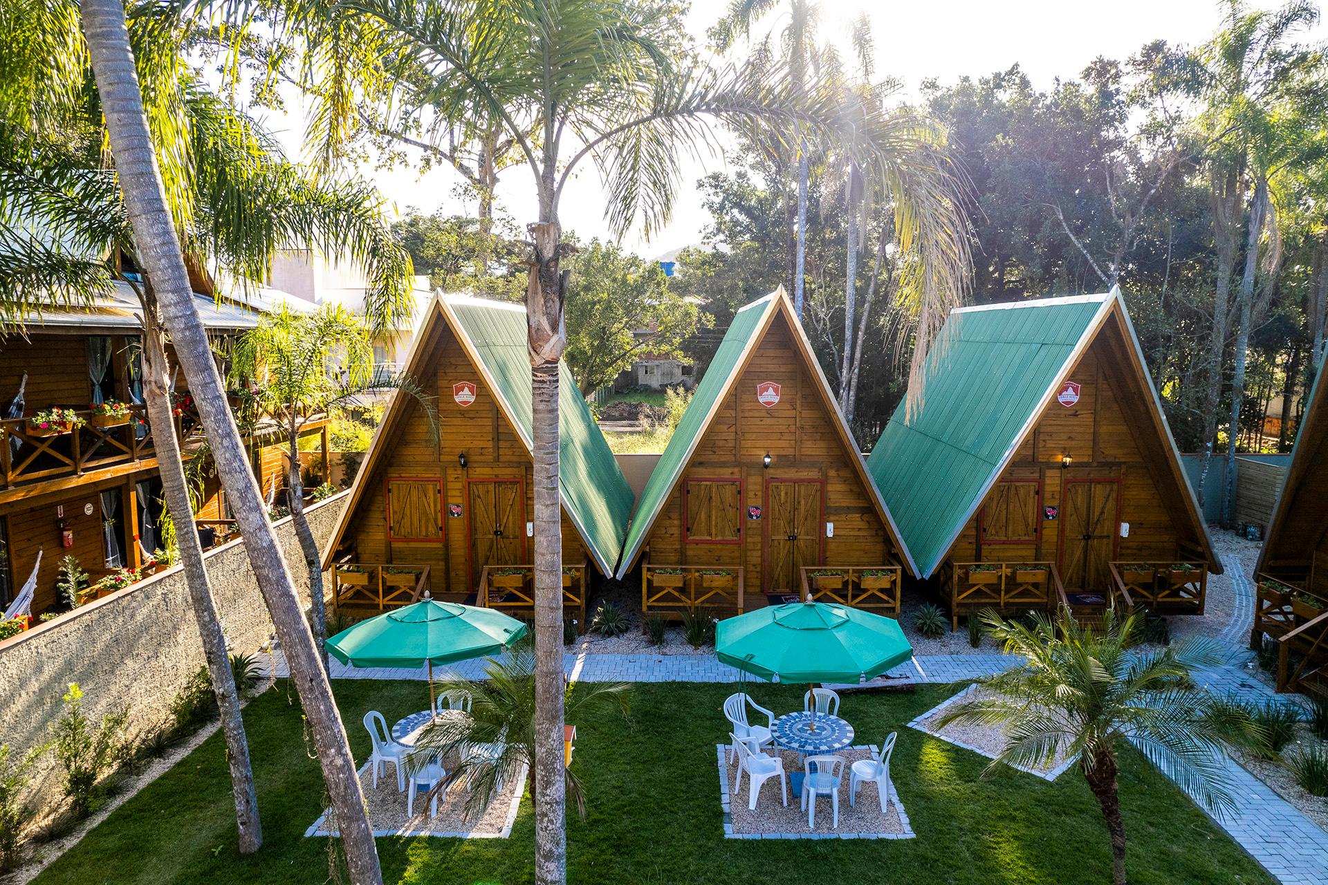 Vista Exterior Chalé Suíço Bombinhas