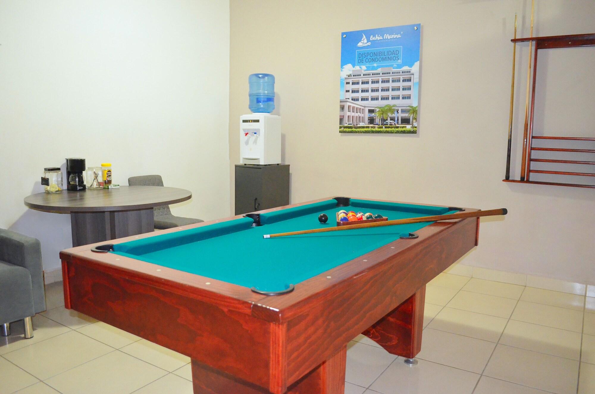 Instalaciones Recreativas Marina Suites