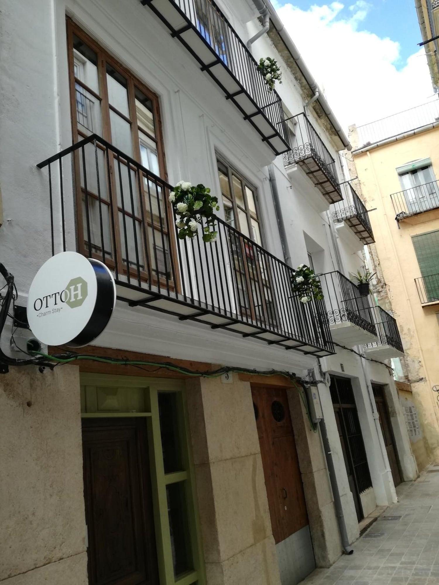 Vista Exterior OttoH Charm Stay