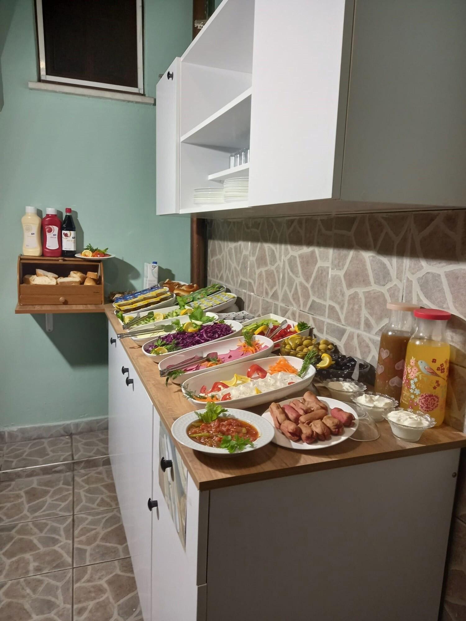 Bar/Salón Emirhan Guest House & Suites