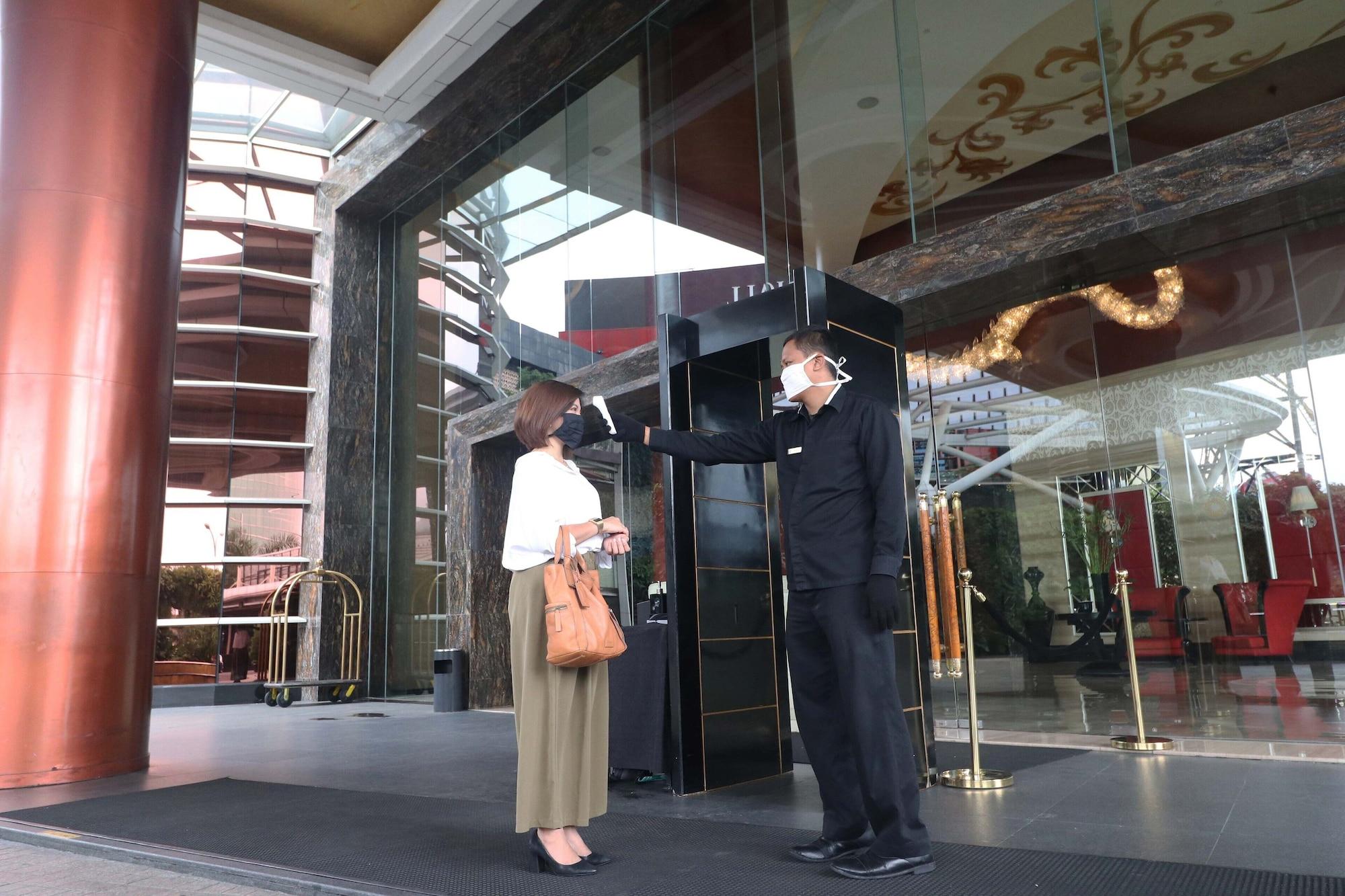 Vista Exterior The Trans Luxury Hotel